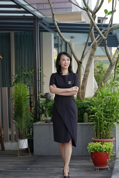 我法學(xué)本碩,曾投簡歷200多封石沉大海,如今是國際舞臺(tái)律政佳人